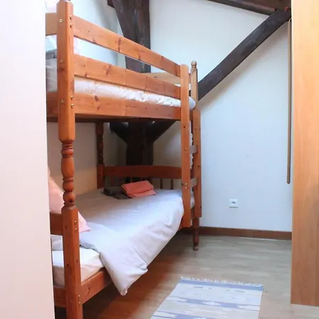 Inviting 3-bed House In Biron Dom wakacyjny Lacapelle-Biron