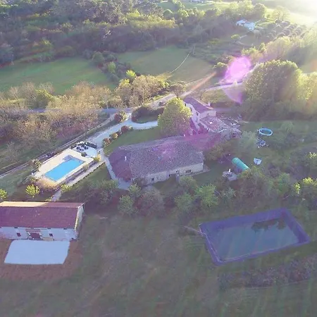 Dom wakacyjny Inviting 3-bed House In Biron *